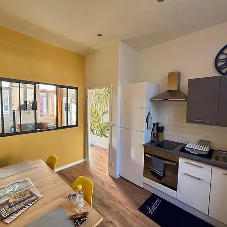 Le Terrazza - 1p A 2p Terrasse - Henriville Apartment *